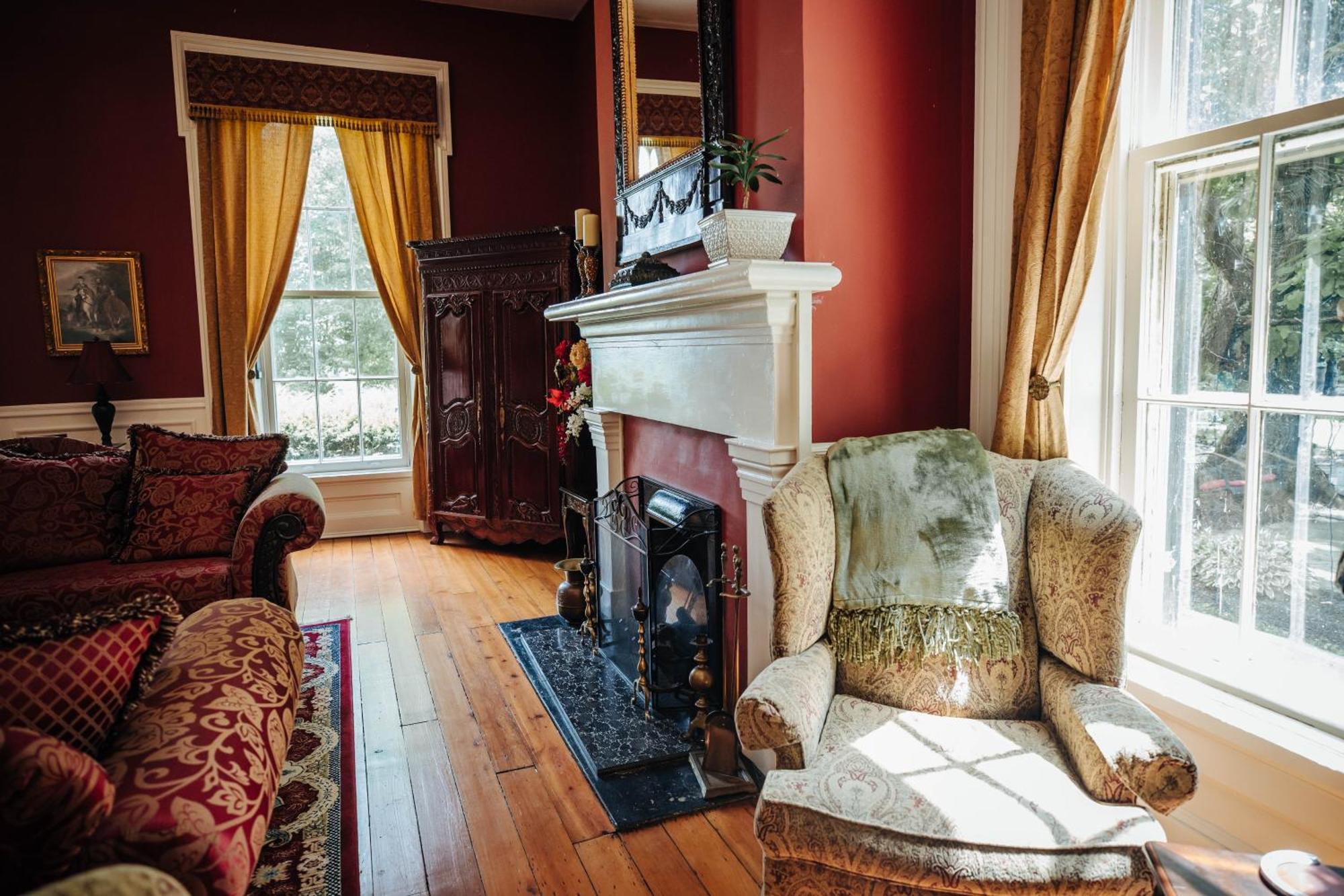 Maple Hill Manor Bed & Breakfast Springfield Экстерьер фото