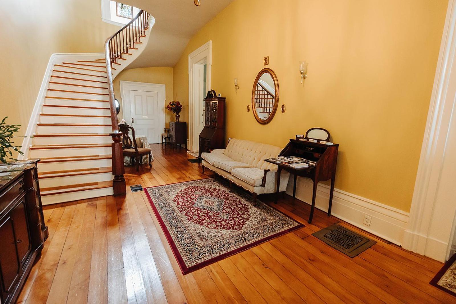 Maple Hill Manor Bed & Breakfast Springfield Экстерьер фото