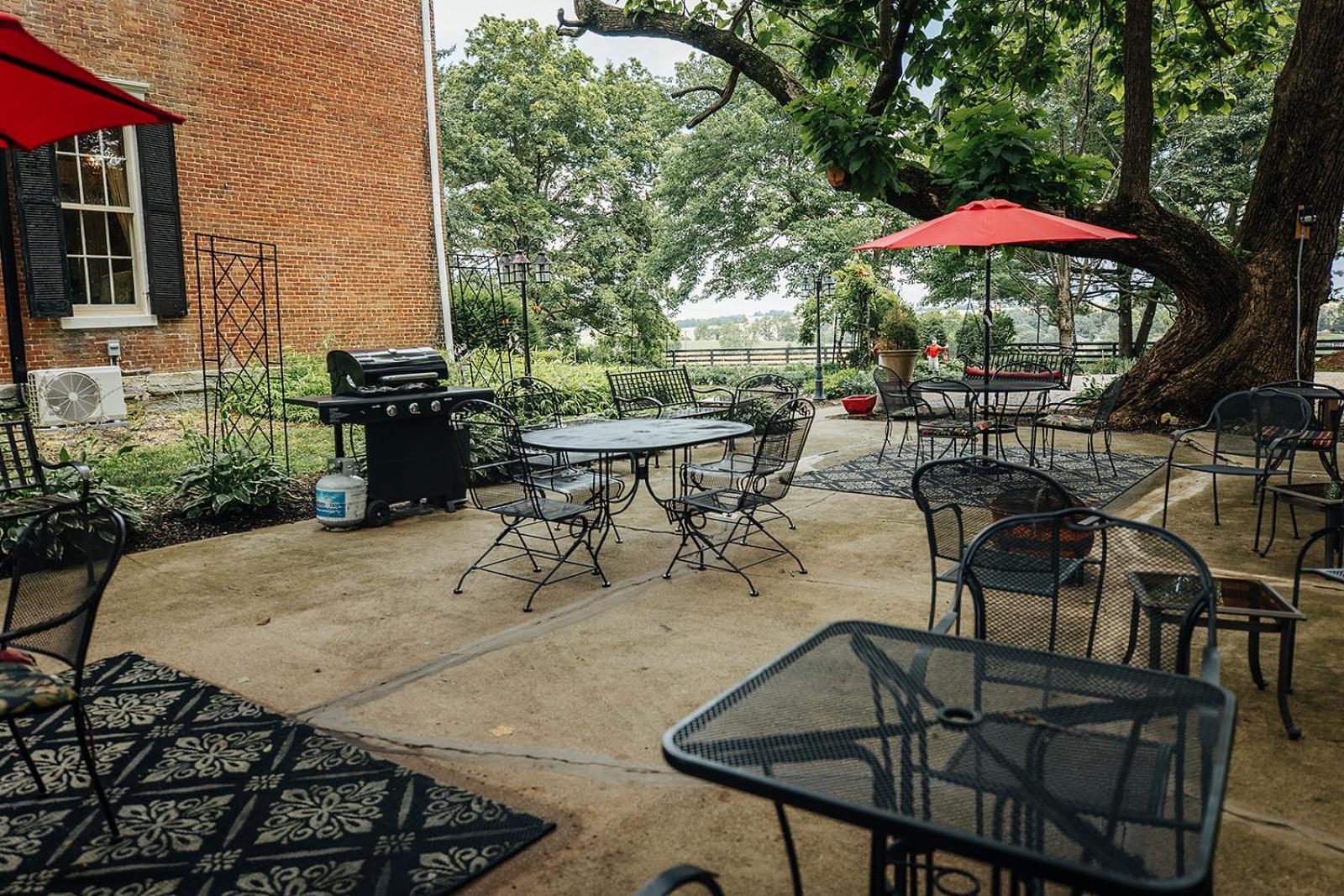 Maple Hill Manor Bed & Breakfast Springfield Экстерьер фото