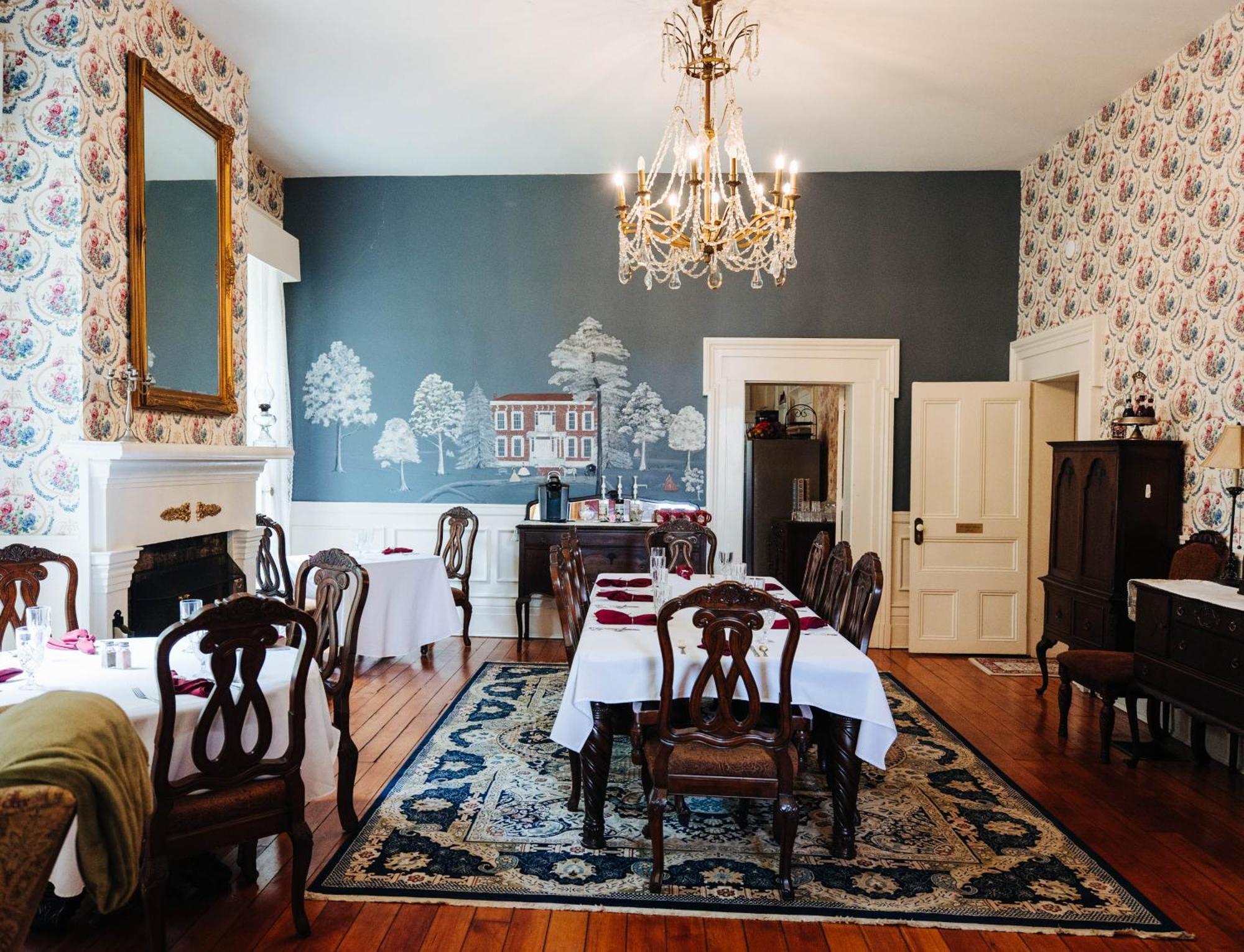 Maple Hill Manor Bed & Breakfast Springfield Экстерьер фото
