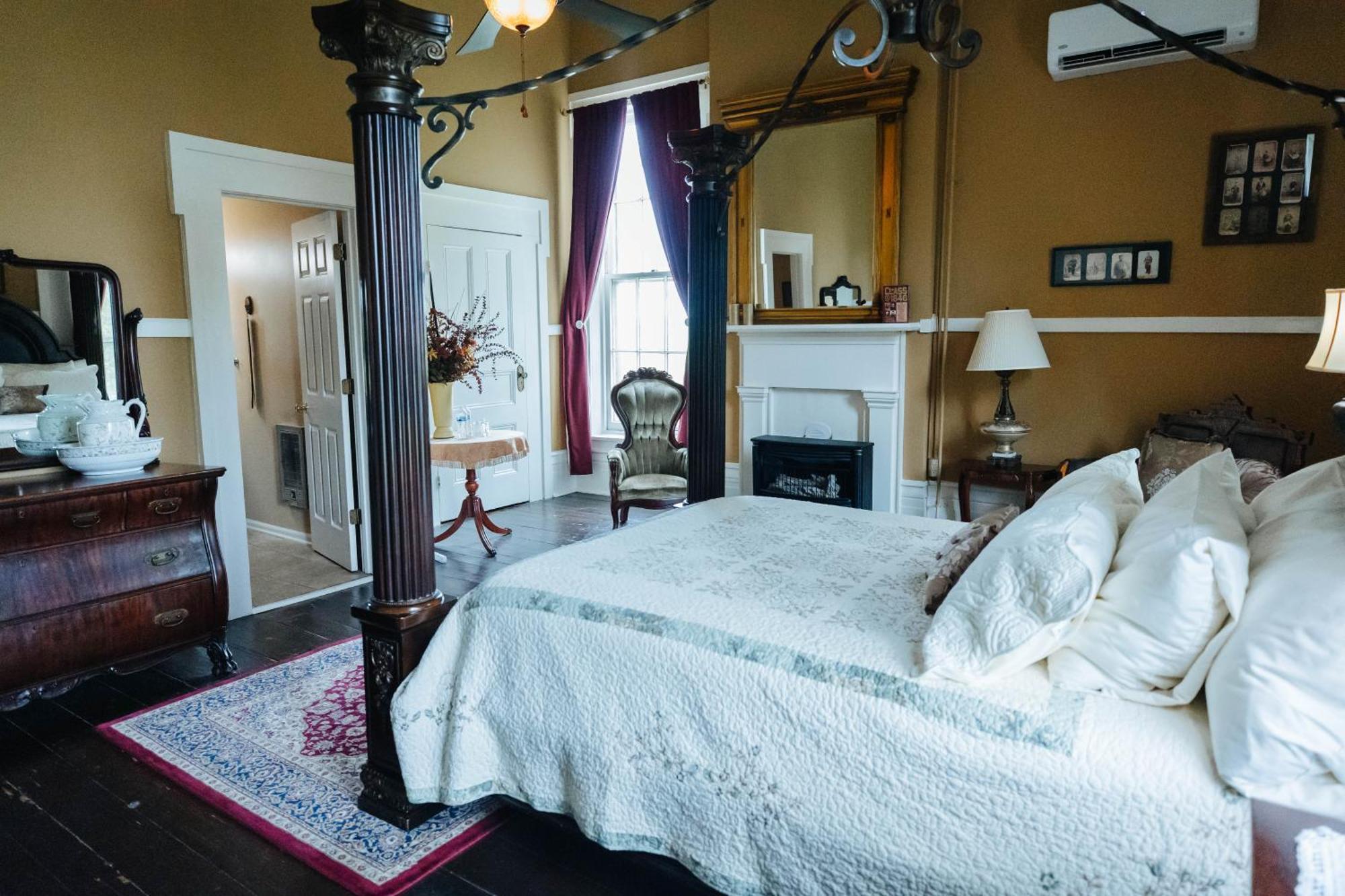 Maple Hill Manor Bed & Breakfast Springfield Экстерьер фото