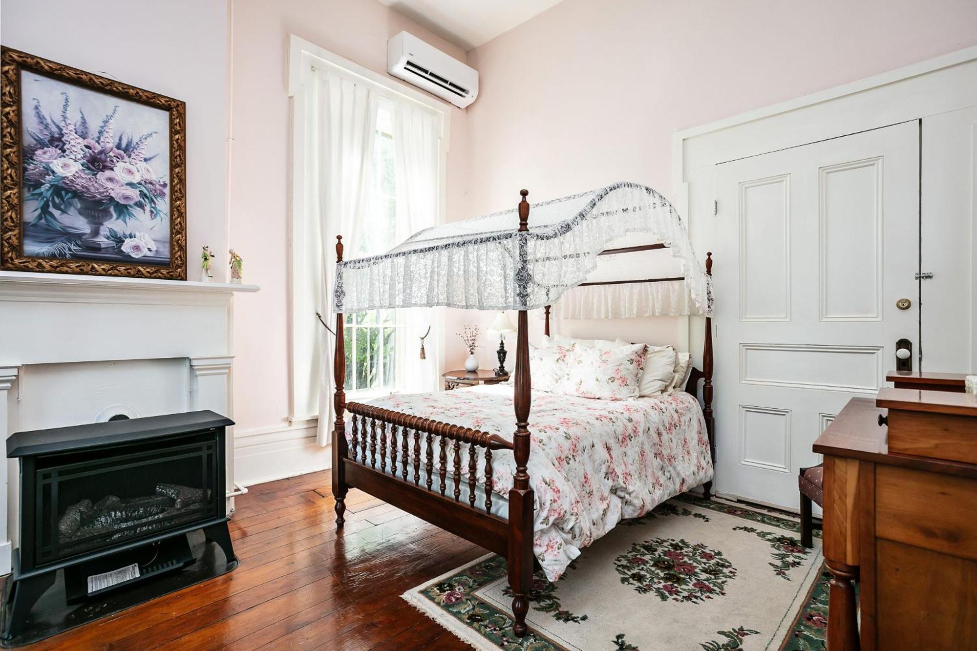 Maple Hill Manor Bed & Breakfast Springfield Экстерьер фото