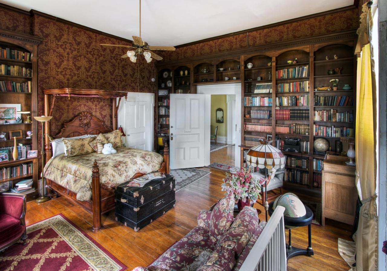 Maple Hill Manor Bed & Breakfast Springfield Экстерьер фото